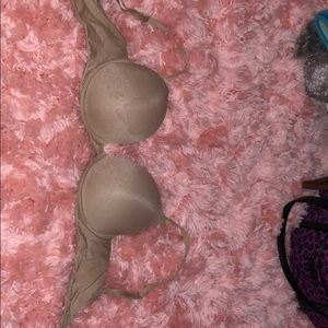 VICTORIA’S SECRET like new padded bra